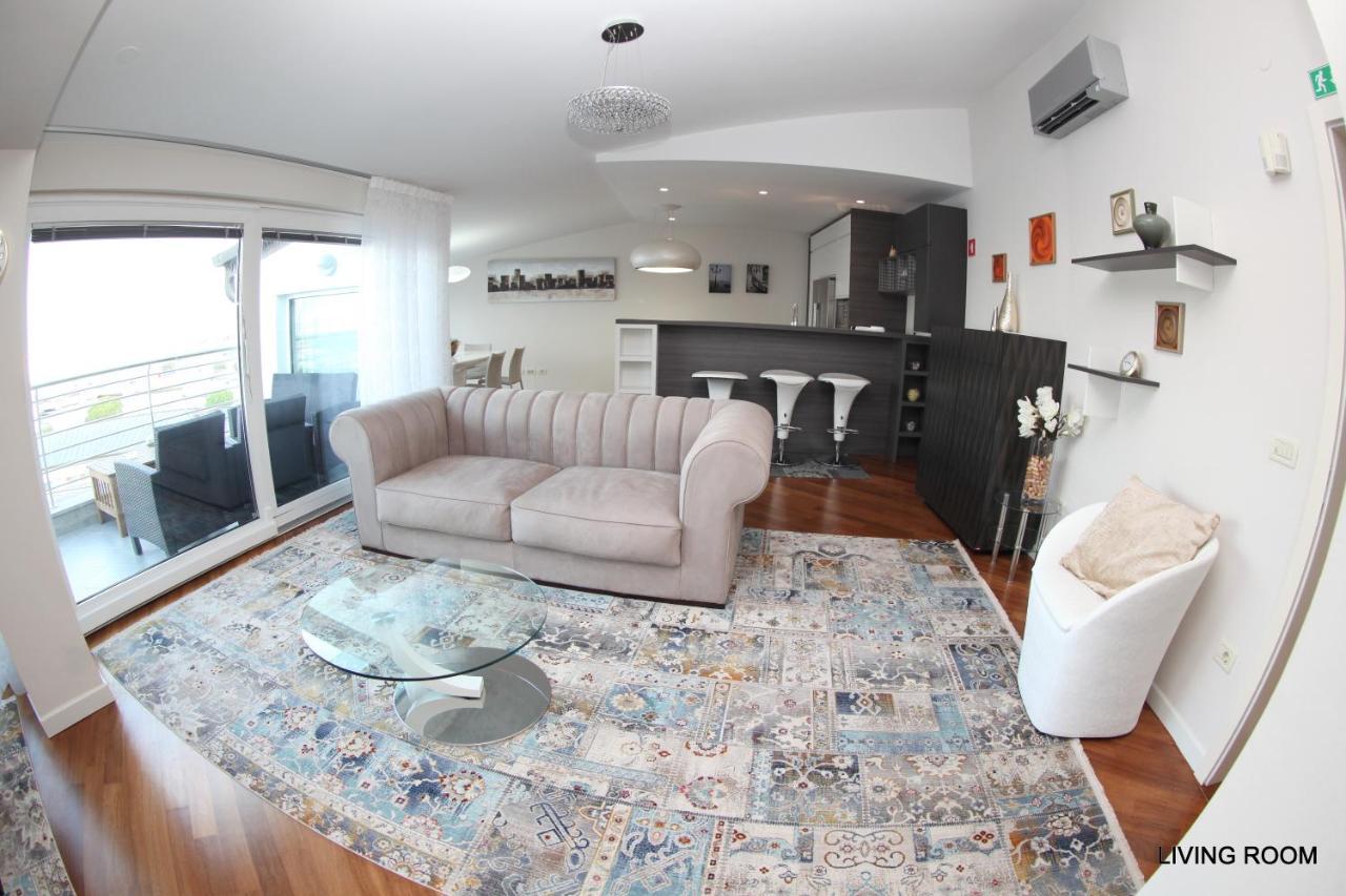 Luxury Marina View Apartment Izola Exterior photo