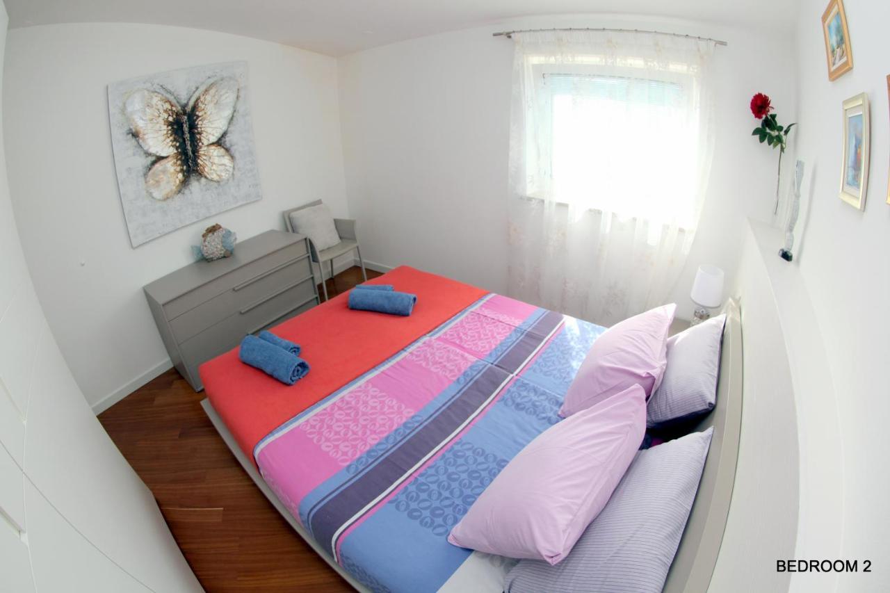 Luxury Marina View Apartment Izola Exterior photo