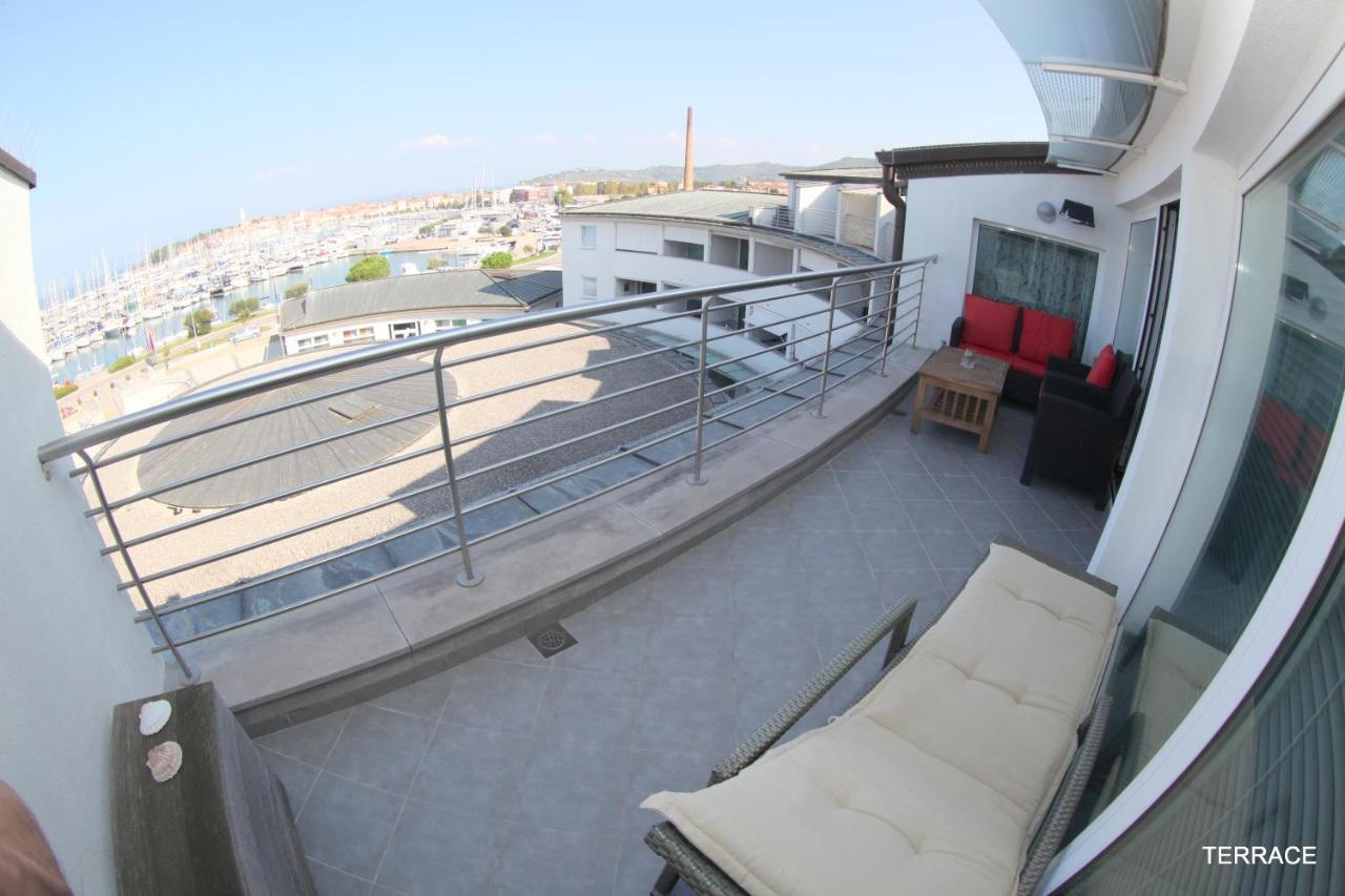 Luxury Marina View Apartment Izola Exterior photo