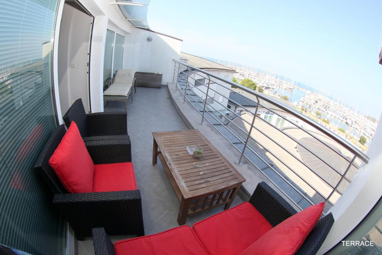 Luxury Marina View Apartment Izola Exterior photo